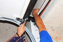 Metro Garage Door Repair Service Newport Beach, CA 949-444-5738 Metro Garage Door Repair Service Newport Beach, CA 949-444-5738 - repair-side